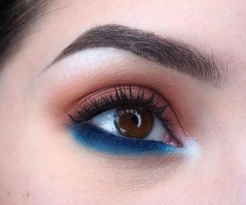 Как подводить глаза карандашом нижнее веко. 6 советов по макияжу нижнего века