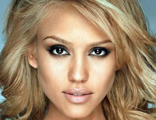 Макияж для карих глаз с зеленой подводкой. Макияж звезд с карими глазами