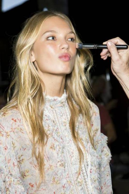 Как научиться делать профессиональный макияж. Профессиональный макияж — что это такое?