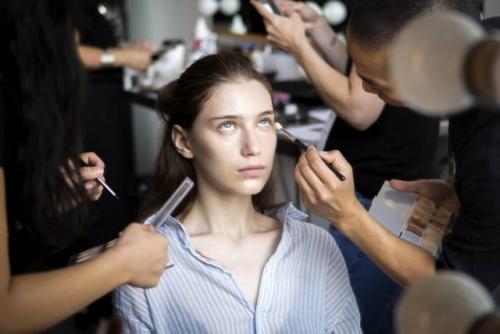 Как научиться делать профессиональный макияж. Профессиональный макияж — что это такое?