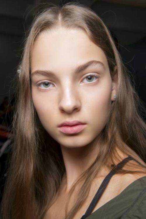 Правила макияжа для миндалевидных глаз