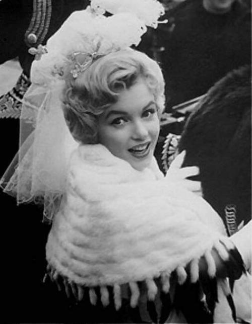 Мэрилин монро икона стиля. Как Мерлин Монро стала иконой стиля на века.