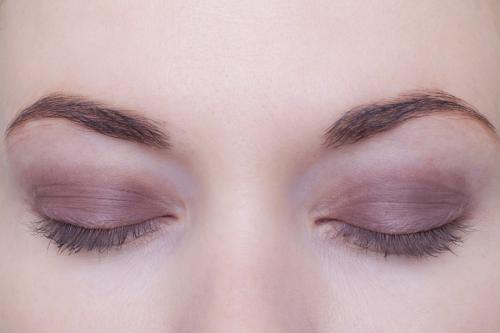 Макияж с палеткой the balm trimony. Палетка The Balm Meet Matte Trimony: тест-драйв и свотчи