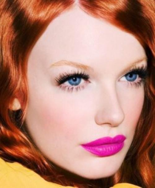 Макияж для рыжей девушки с челкой. Подбираем макияж под цвет глаз для рыжих девушек