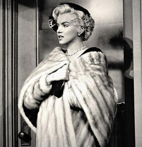 Мэрилин монро икона стиля. Как Мерлин Монро стала иконой стиля на века.