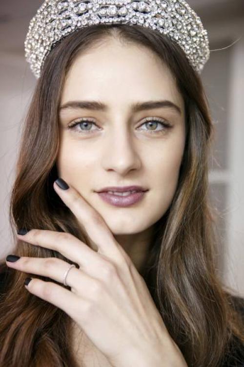 Правила макияжа для миндалевидных глаз