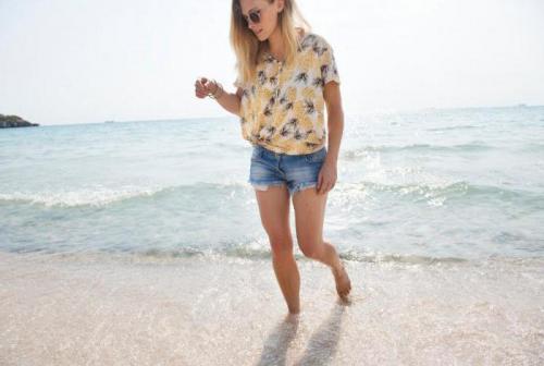 Стоит ли наращивать ресницы на лето. Наращиваем реснички на море. Плюсы подобного мероприятия