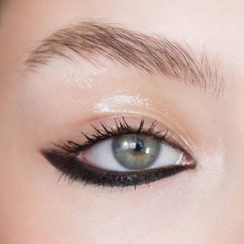 Новогодний макияж 2019 тренды. Модные тенденции в макияже на Новый год-2019