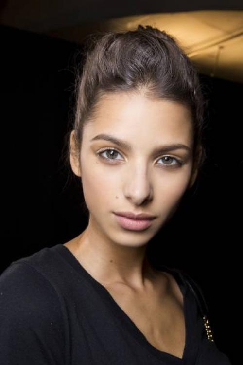 Правила макияжа для миндалевидных глаз