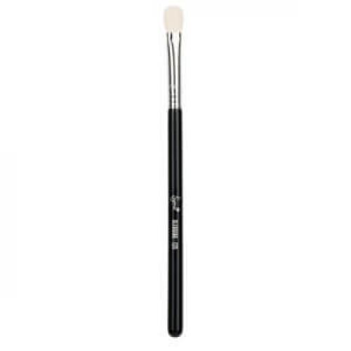 Какие кисти и для чего нужны в макияже глаз. Кисти для макияжа глаз