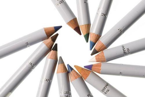 Лучшие карандаши для карандашной техники в макияже. Что потребуется?