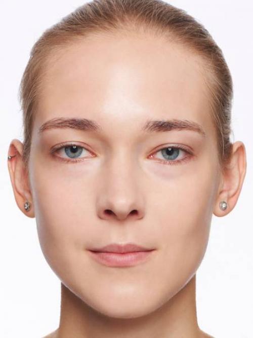 Стрелки для увеличения глаз с нависшим веком. Макияж для нависшего века и увеличения глаз: фотоинструкция