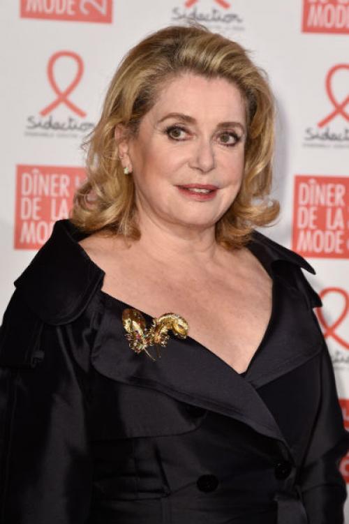 Катрин Денев Глаза. Катрин Денев о своих бьюти-принципах: лимонный сок, минимум солнца и легкий макияж