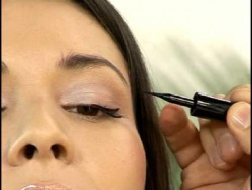 Подводка для глаз это. Подводка для глаз