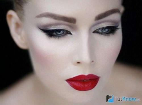 Секреты идеальных стрелок. Как рисовать стрелки на глазах — полезные советы