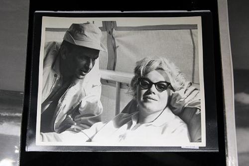 Любимый певец Мэрилин Монро. Фрэнк Синатра собирался жениться на Мэрилин Монро, чтобы спасти ее