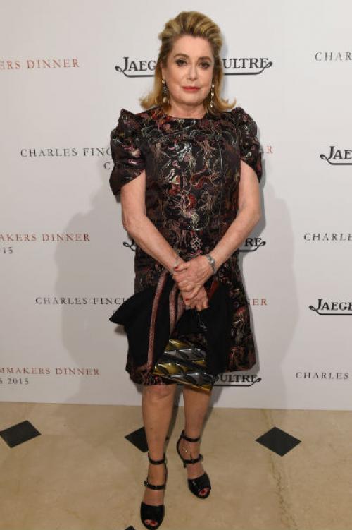 Катрин Денев Глаза. Катрин Денев о своих бьюти-принципах: лимонный сок, минимум солнца и легкий макияж