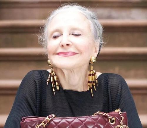 Дона Мария Джило биография. Дона Мария Джило в 92 года поделилась мудрыми советами для жизни