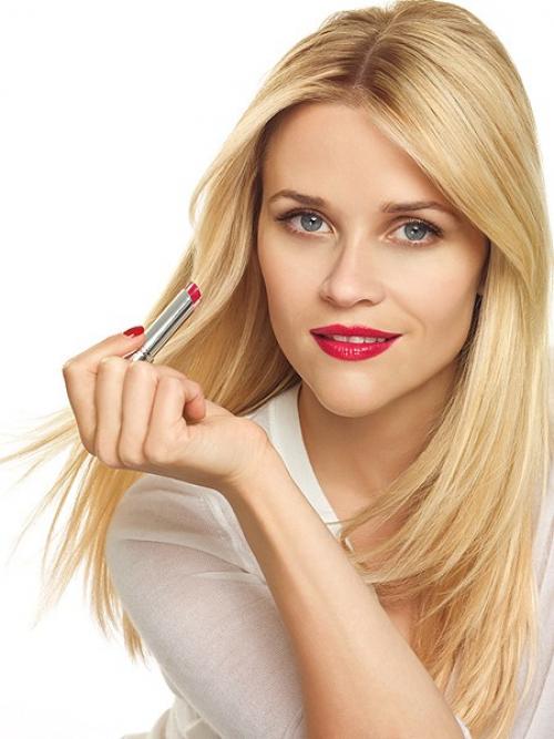 Красная помада с теплым подтоном. Красная помада