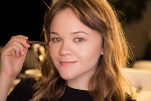 Сердцевидная форма лица макияж. Макияж для треугольного лица: фотоинструкция