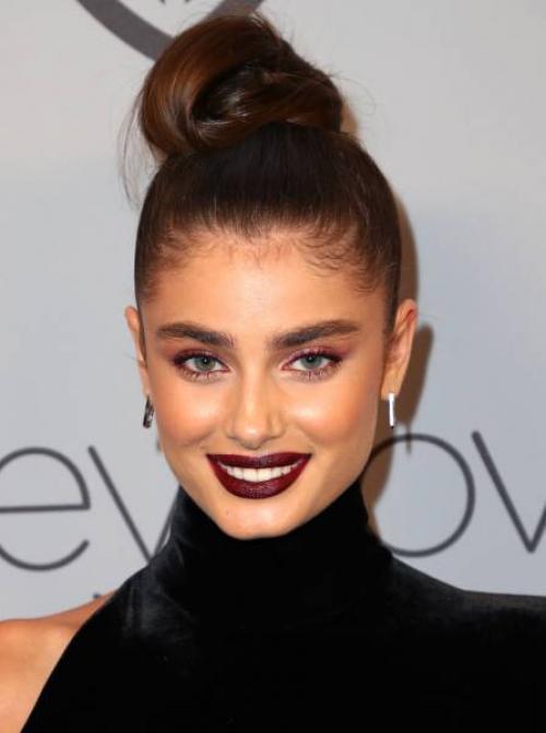 Макияж для ведущих новостей. Какие приемы можно позаимствовать у гримеров кино и телевидения?