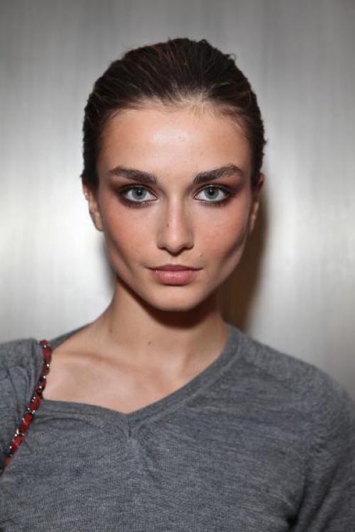 Бронзовый цвет карандаша для глаз. Как правильно подобрать карандаш для глаз?