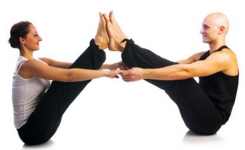 Для чего продвинутые позы йоги для двоих