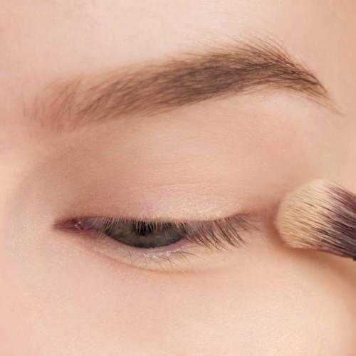 Золотой макияж для голубых глаз. Популярные техники макияжа глаз