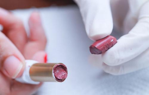 Как восстановить матовую помаду. Как починить сломанную помаду?