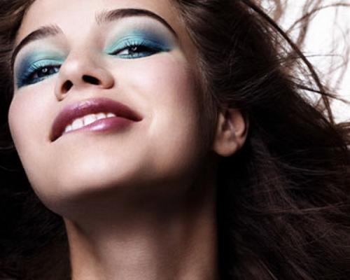 Макияж для глаз бирюзовыми тенями. Бирюзовые тени для глаз