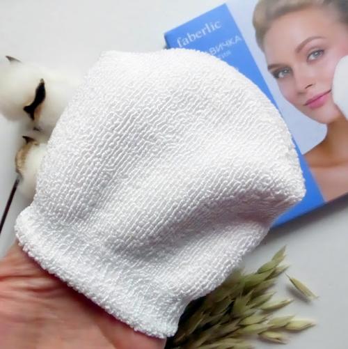 Рукавичка для снятия макияжа фаберлик. Faberlic Рукавичка для снятия макияжа 11359