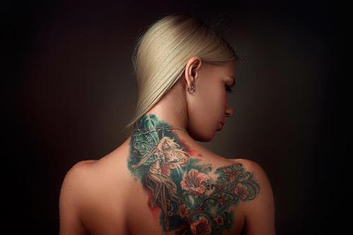 Тату на ключице для девушек. Кому, что выбрать? 27