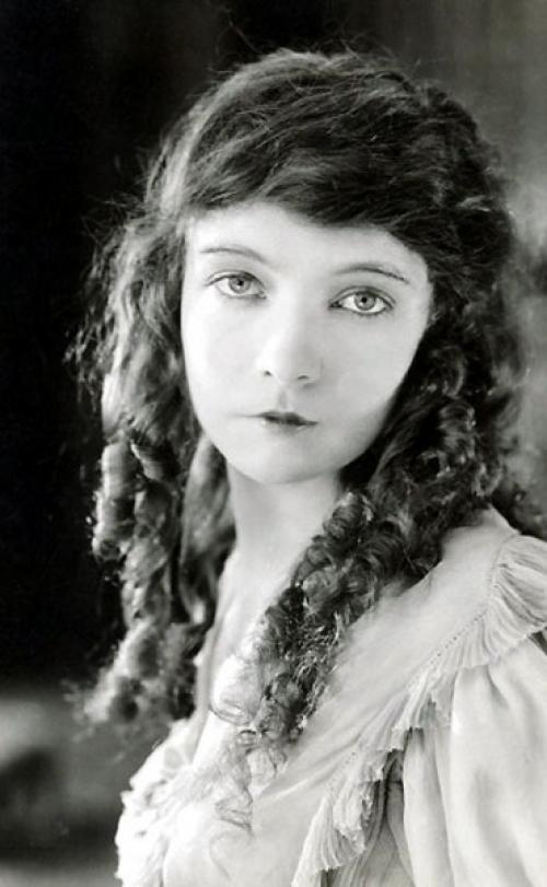  История макияжа в 1910е года