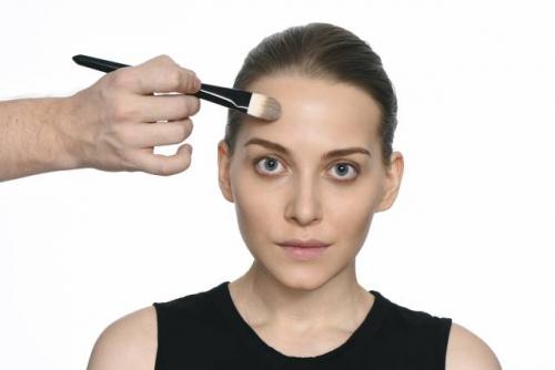 Как нанести консилер на лицо. Как пользоваться консилером для лица? Пошаговая инструкция