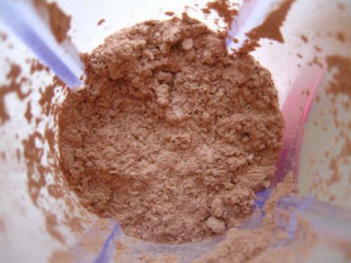 Как сделать пудру из остатков. Как из остатков компактной пудры сделать рассыпчатую пудру ультратонкого помола