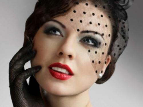 Корректор для круглого лица. Корректирующие средства для лица 21