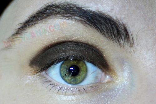 Макияж смоки в коричневых тонах. Классические смоки айс в коричневых тонах: пошаговый урок макияжа