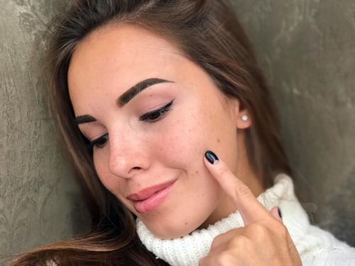 Какой лучше выбрать хайлайтер. Кремовый или сухой хайлайтер: какой лучше? 05 Какой лучше выбрать хайлайтер. Кремовый или сухой хайлайтер: какой лучше? 05