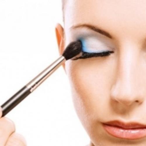 Что делать если тени скатываются на веках. Что делать, если скатываются тени? 06