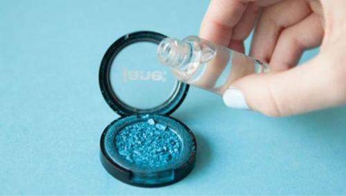 Как собрать разбитые тени. Температура и давление: что делать если рассыпалась пудра 06 Как собрать разбитые тени. Температура и давление: что делать если рассыпалась пудра 06