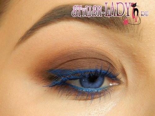 Цветные стрелки для голубых глаз. Лёгкий и эффектный макияж для голубых глаз с цветной стрелкой