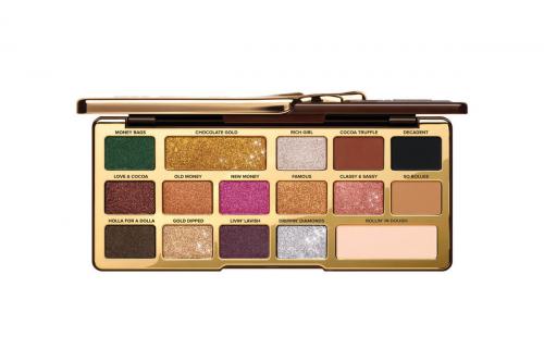 Яркая палетка. Яркие оттенки в макияже глаз – главный бьюти-тренд лета 2019. По этой причине редакция Beauty HUB собрала лучшие палитры ярких теней для век, о которых говорят все. Продолжайте читать независимо от вашего бюджета.