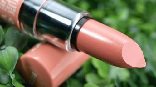 Нюдовые тени, что это. Как сделать красивый естественный макияж поэтапно 01