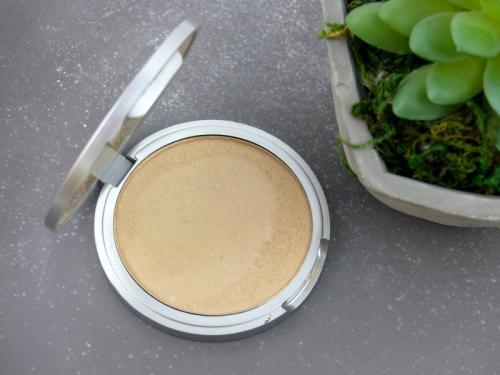 Хайлайтер для круглого лица. Как выбрать хайлайтер для лица: как наносить, фото