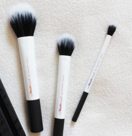 Какая щеточка лучше для ресниц. Виды щеточек для туши: 10 вариантов 04