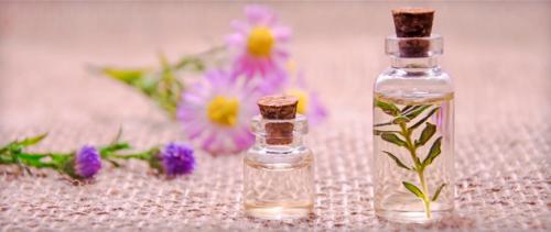 Смывать тушь маслом. 3 способа смыть водостойкую тушь без разводов