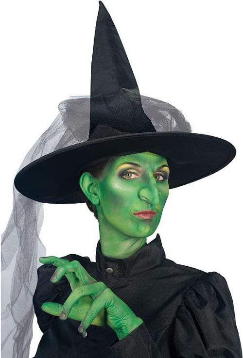 Макияж ведьмы в домашних условиях. Шаг 6 – Наконец, подберем аксессуары