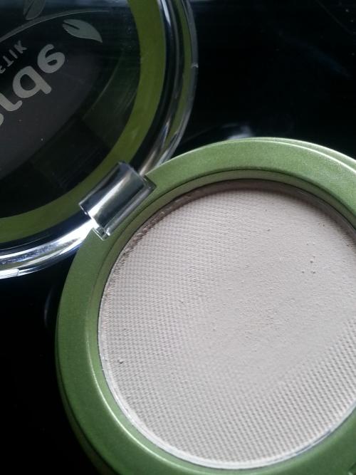 Пудра lavera. Lavera, Alverde: бронзирующая пудра в оттенке #1 Sunlight и тени-однушка в оттенке #20 Warm Vanilla