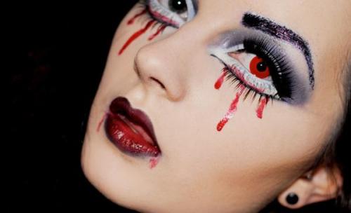 Грим на Хэллоуин вампирши. Пошаговая техника создания make-up вампирши на Хэллоуин 06 Грим на Хэллоуин вампирши. Пошаговая техника создания make-up вампирши на Хэллоуин 06