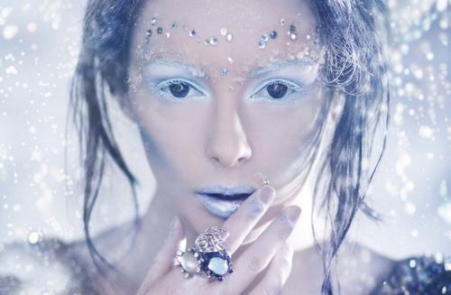 Макияж ведьма на Хэллоуин. Чарующий макияж Ведьмы на Хэллоуин